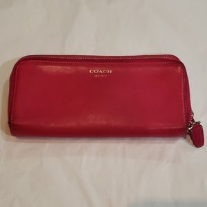 Coach fuchsia wallet